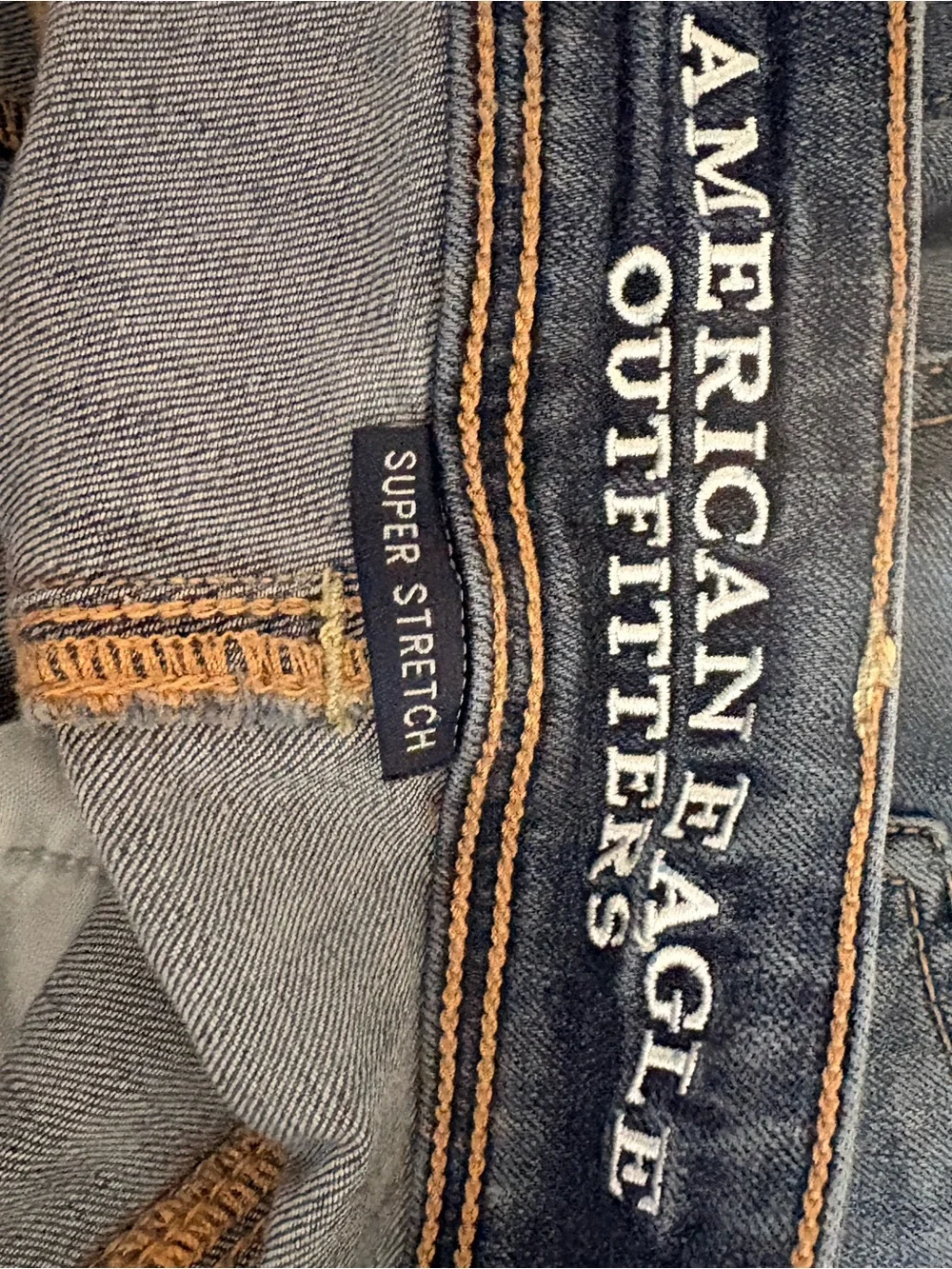 American Eagle Outfitters Kick Boot Medium Wash Mid-Rise Jeans Size 29”